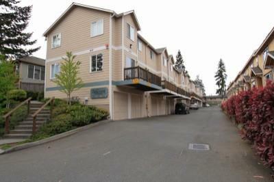 Property Photo:  7435 210th Street SW 6  WA 98026 