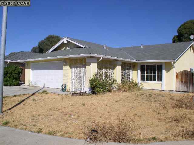 Property Photo:  148  N Catamaran Circle  CA 94565 