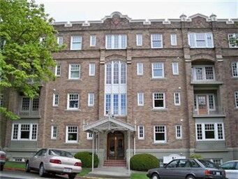 Property Photo:  219 N Tacoma Ave 301  WA 98403 