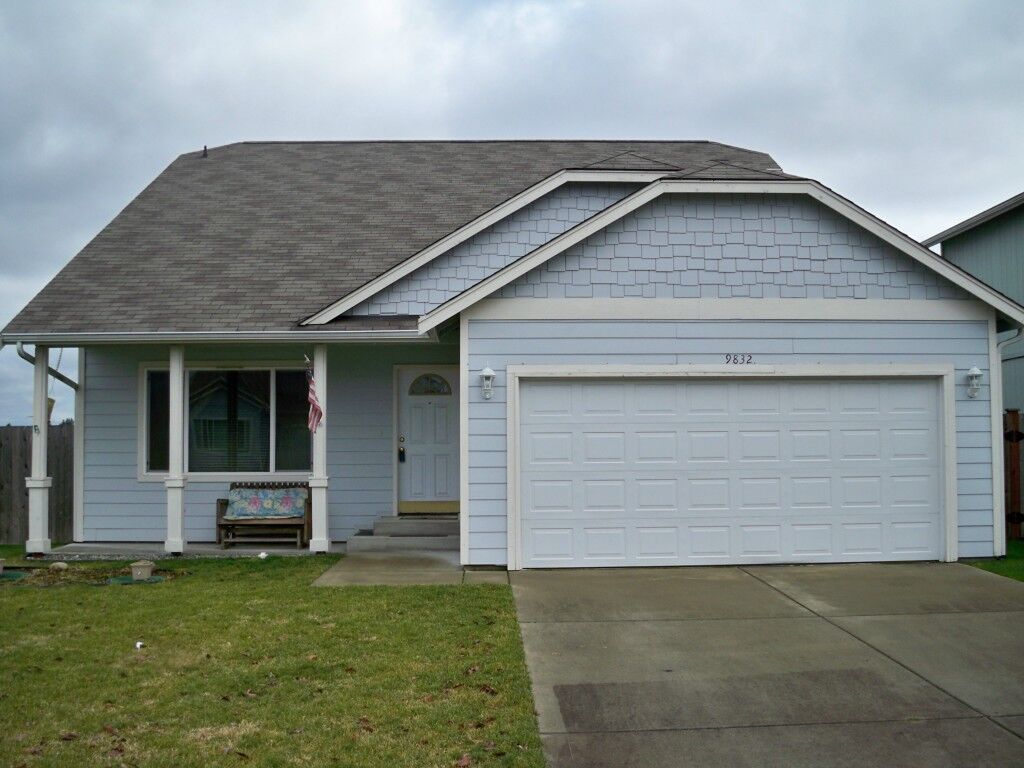 Property Photo:  9832 Greenleaf Lp SE  WA 98597 