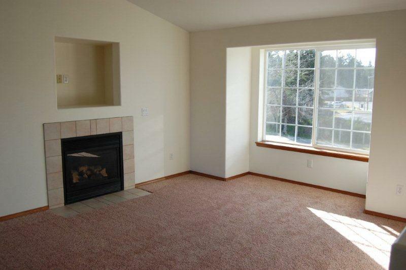 Property Photo:  8519 204th St Ct E  WA 98387 