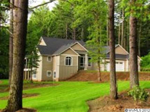 Property Photo: 38700 Mount Hope Dr OR 97355