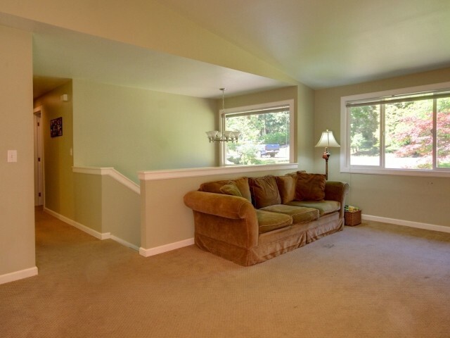 Property Photo:  21225 NE 10th Place  WA 98074 