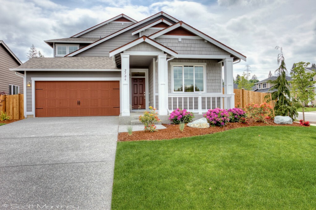 Property Photo:  17020 West Hil Dr E  WA 98391 