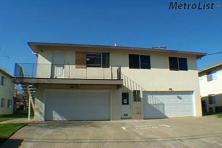 Property Photo:  2025 Benita Dr 4  CA 95670 