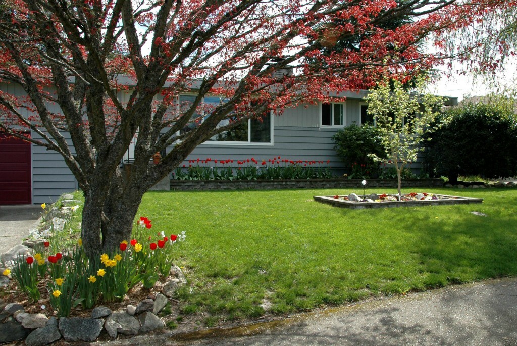 Property Photo:  22613 86th Ave W  WA 98026 