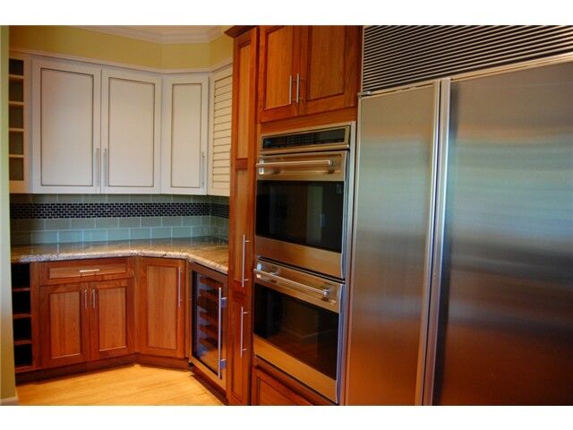 Property Photo:  11234 NE 68th Street 6  WA 98033 