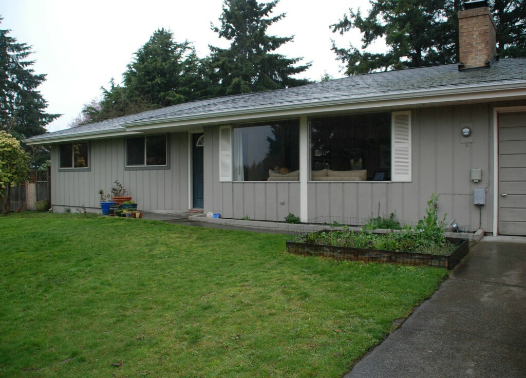 Property Photo:  176 25th St  WA 98368 