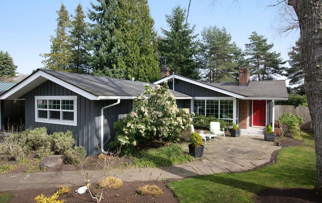 Property Photo:  1820 101st Ave NE  WA 98004 