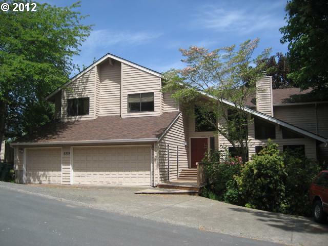 Property Photo: 8209 SW 184th Ave OR 97007