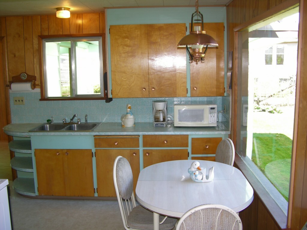 Property Photo: 9417 32nd Ave NE WA 98115