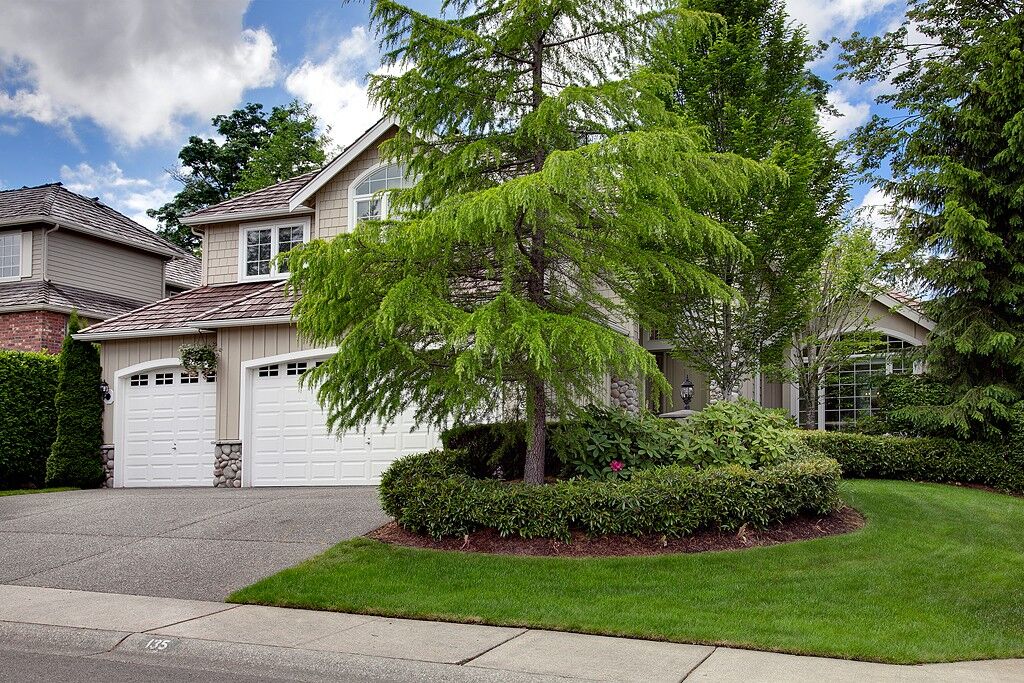 Property Photo:  135  245th Place SE  WA 98074 