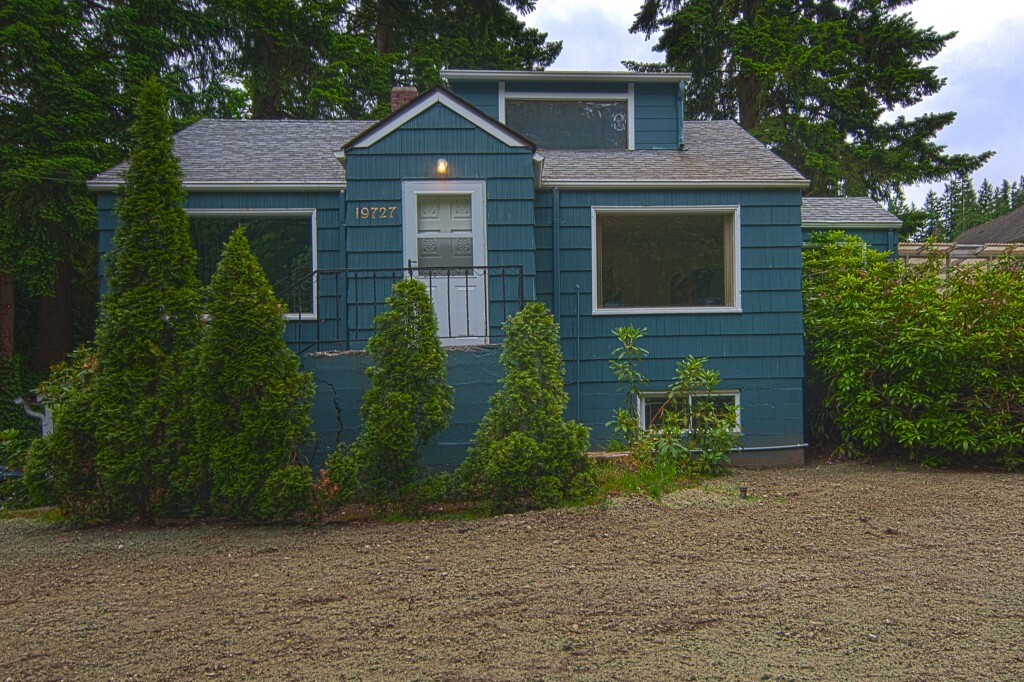 Property Photo: 19727 Locust Wy WA 98036