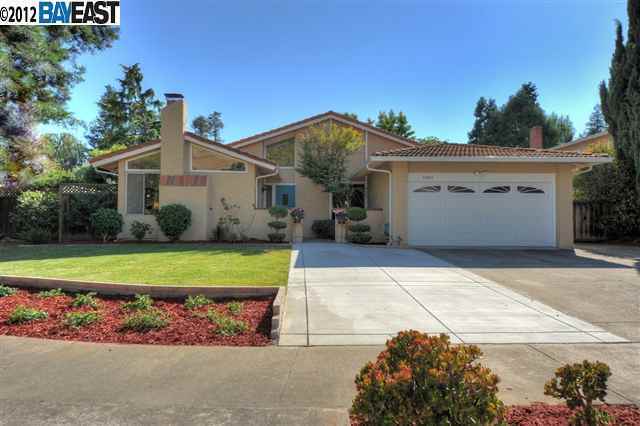 Property Photo:  39665 Benavente Ave  CA 94539-3005 