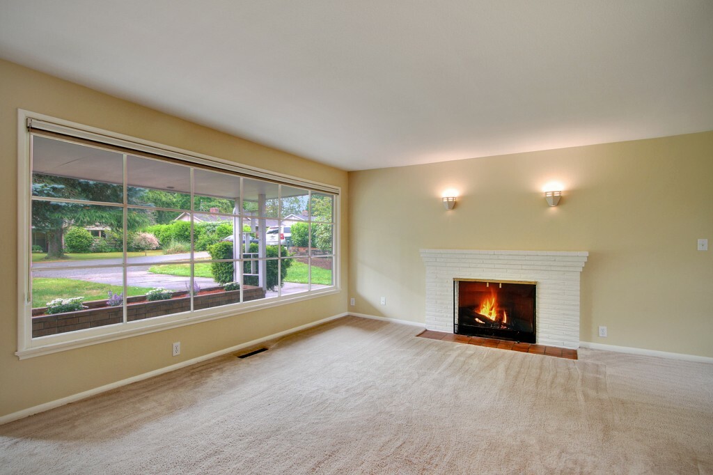 Property Photo: 10522 NE 25 St WA 98004