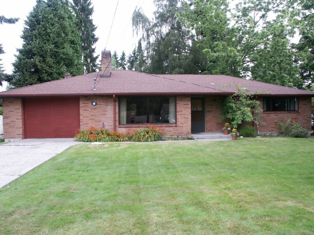 Property Photo:  5117 188th St SW  WA 98036 