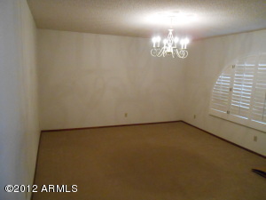 Property Photo:  958 E Friar Avenue  AZ 85119 