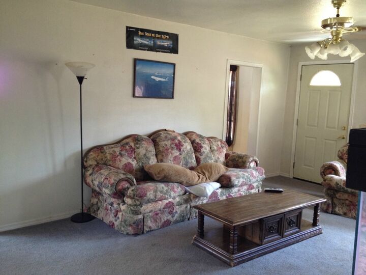 Property Photo:  615 S Emens Ave  WA 98241 