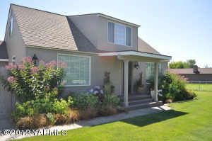 Property Photo:  1507 S 72nd Ave  WA 98908 