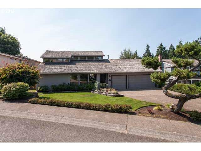 2148 Clubhouse Dr  West Linn OR 97068 photo