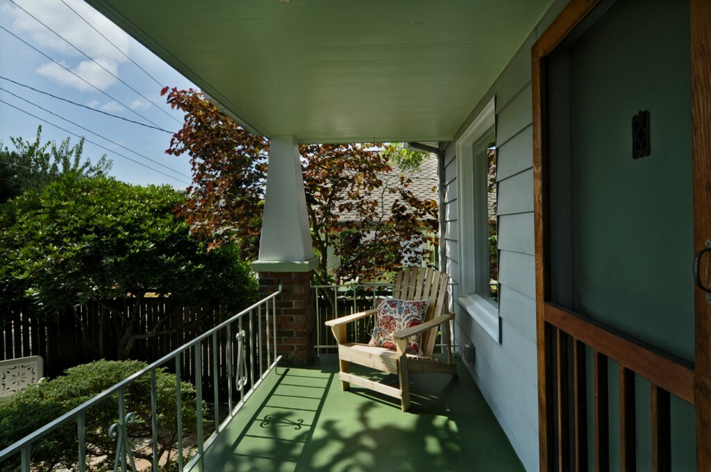 Property Photo:  302 NW 72nd St  WA 98117 