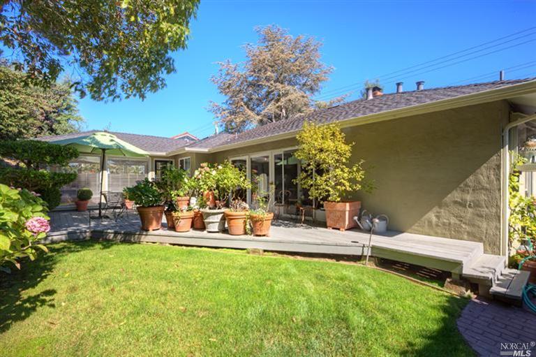 Property Photo:  142 Belvedere Drive  CA 94941 