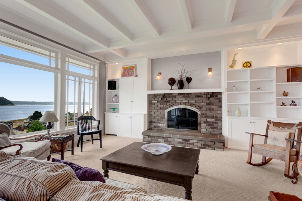 Property Photo: 4327 Clyde Rd WA 98260