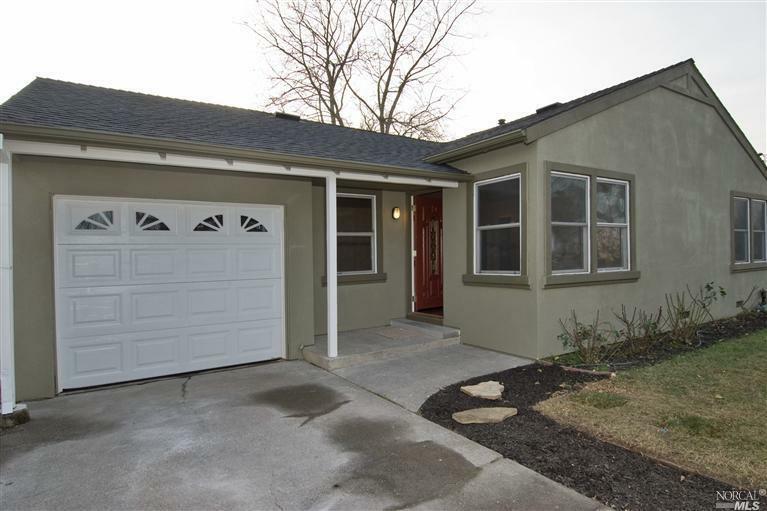 Property Photo:  105 Harrison Avenue  CA 94558 