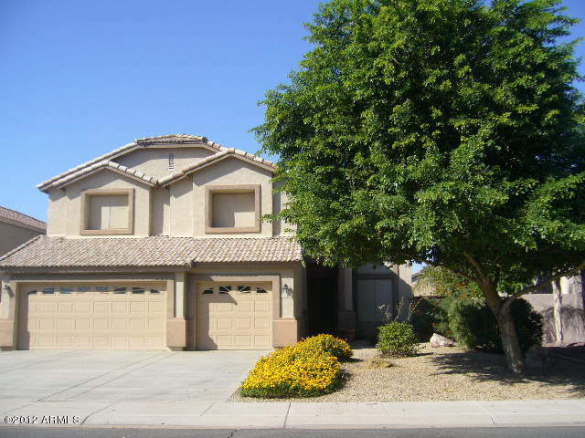 Property Photo:  3238 E Macaw Court  AZ 85297 