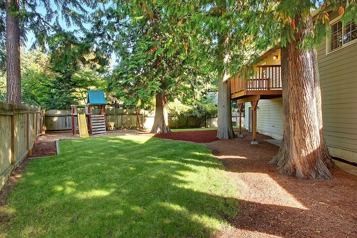 Property Photo: 10466 NE 142nd St WA 98034