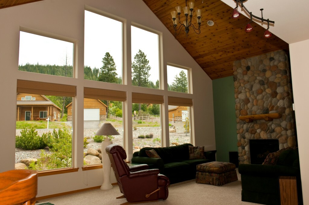 Property Photo:  150 Wintergreen  WA 98940 