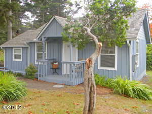 Property Photo:  6825 Rhododendron Avenue  OR 97388 