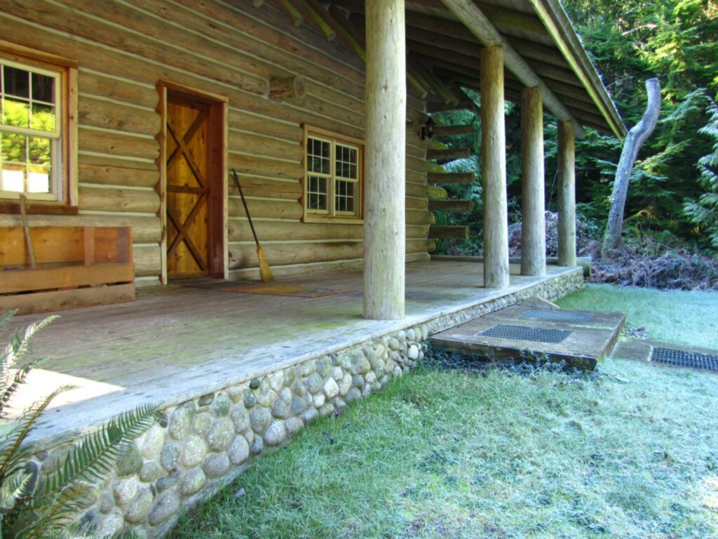 Property Photo: 320 Engel WA 98368