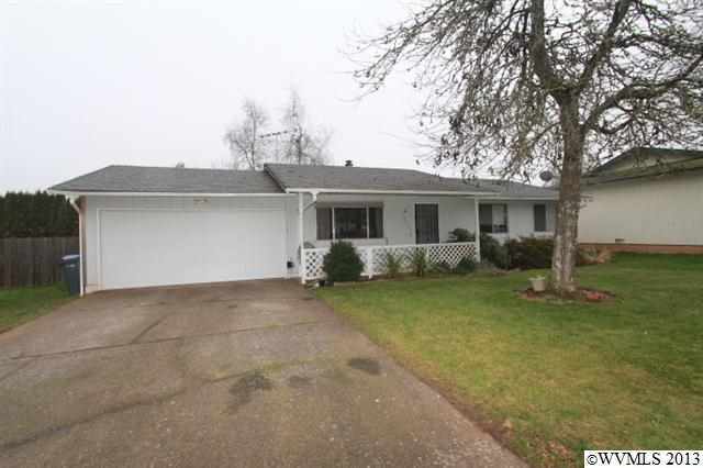 Property Photo:  5624  Modesto Ct S  OR 97306 