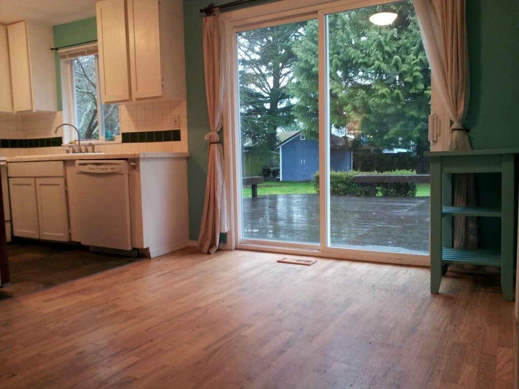 Property Photo: 8632 NE 140th St WA 98034