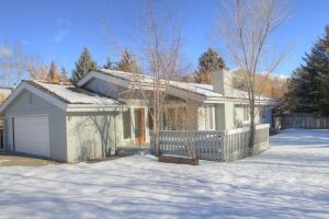 Property Photo: 521 E Elm St ID 83333