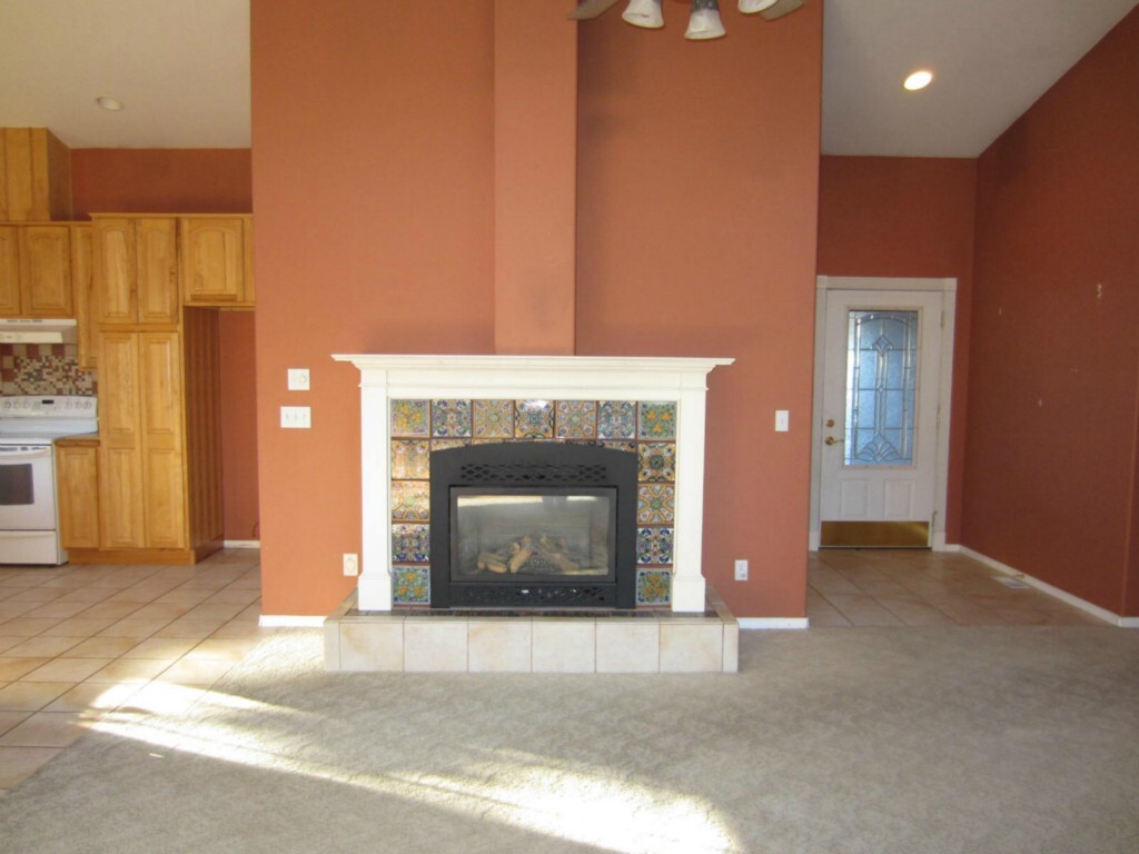 Property Photo: 1304 Rosecrans St WA 98368