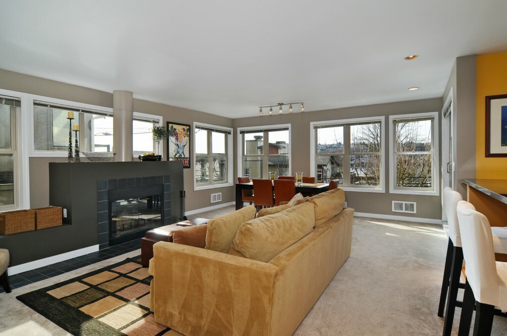 Property Photo:  201 E Boston St 2200  WA 98102 