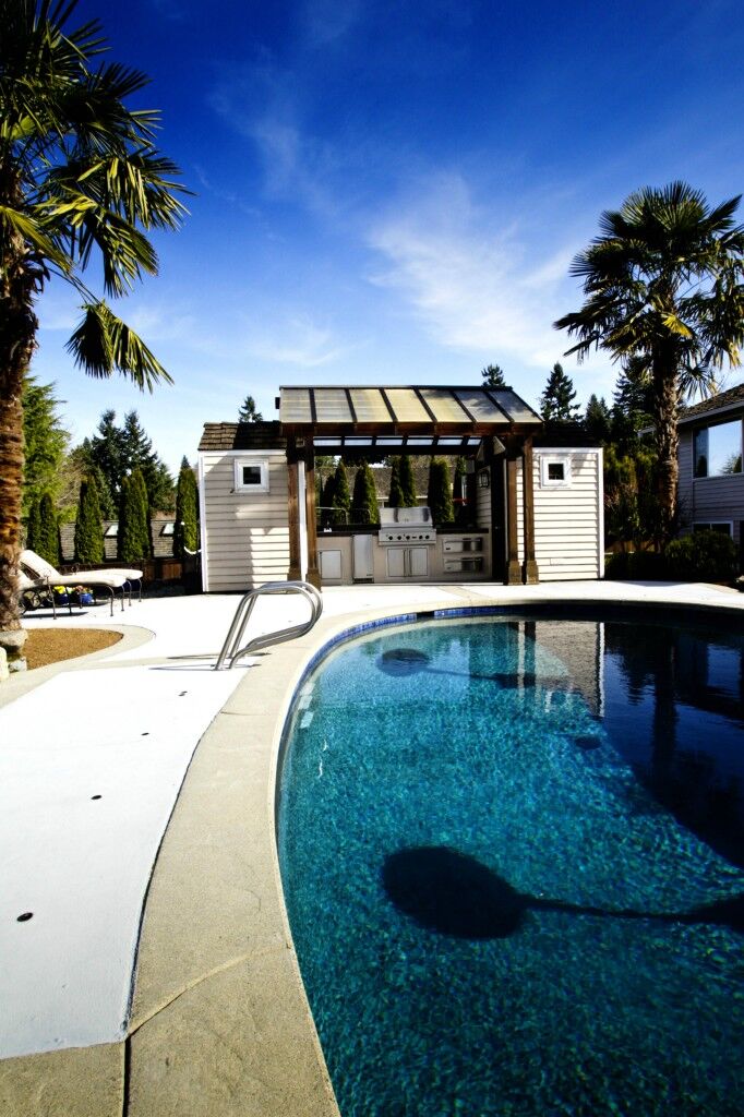 Property Photo: 9528 NE 32nd St WA 98004
