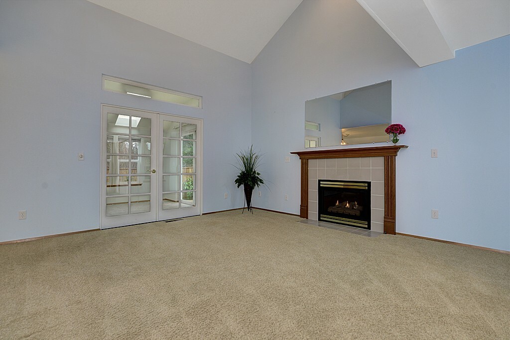 Property Photo:  9818 2nd St SE 31  WA 98258 