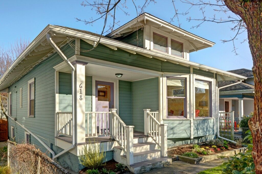 Property Photo:  618 20th Ave  WA 98122 