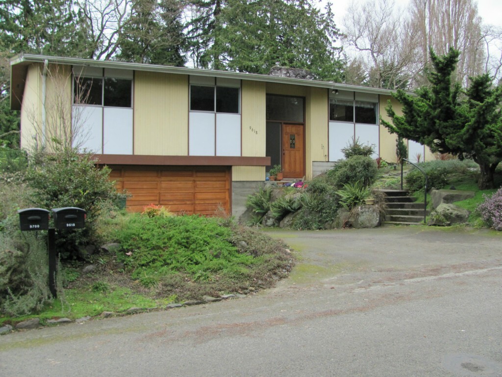 Property Photo:  9618 Marmount Dr NW  WA 98117 