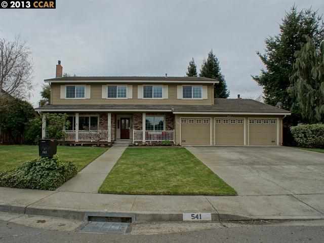 Property Photo:  541 Ferncroft Ct  CA 94526-5517 