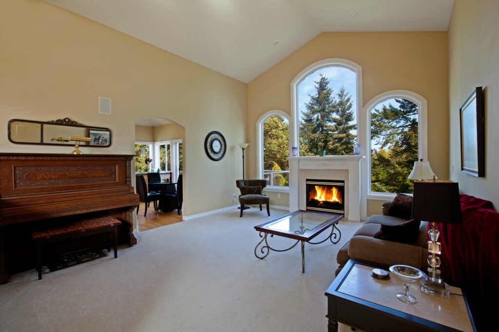 Property Photo:  4501 Country Club Dr NE  WA 98422 