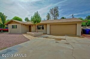 Property Photo: 1421 E 3rd Place AZ 85203