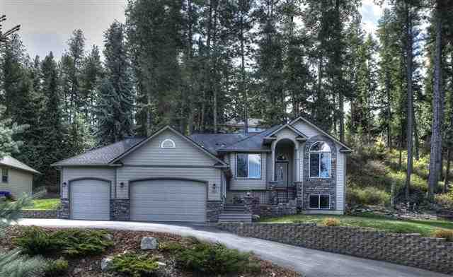 Property Photo: 1615 W Pinecrest Dr WA 99218