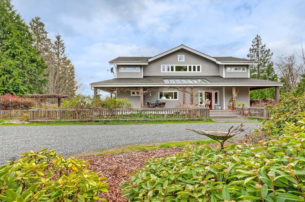 Property Photo: 22213 Dewberry Rd NE WA 98342