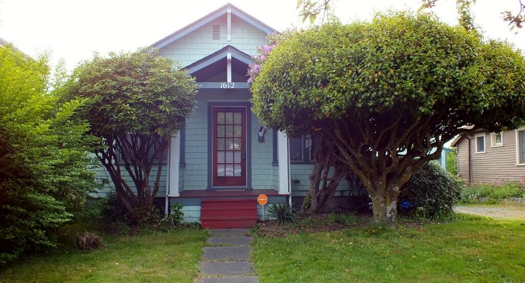 Property Photo: 1612 N Proctor St WA 98406
