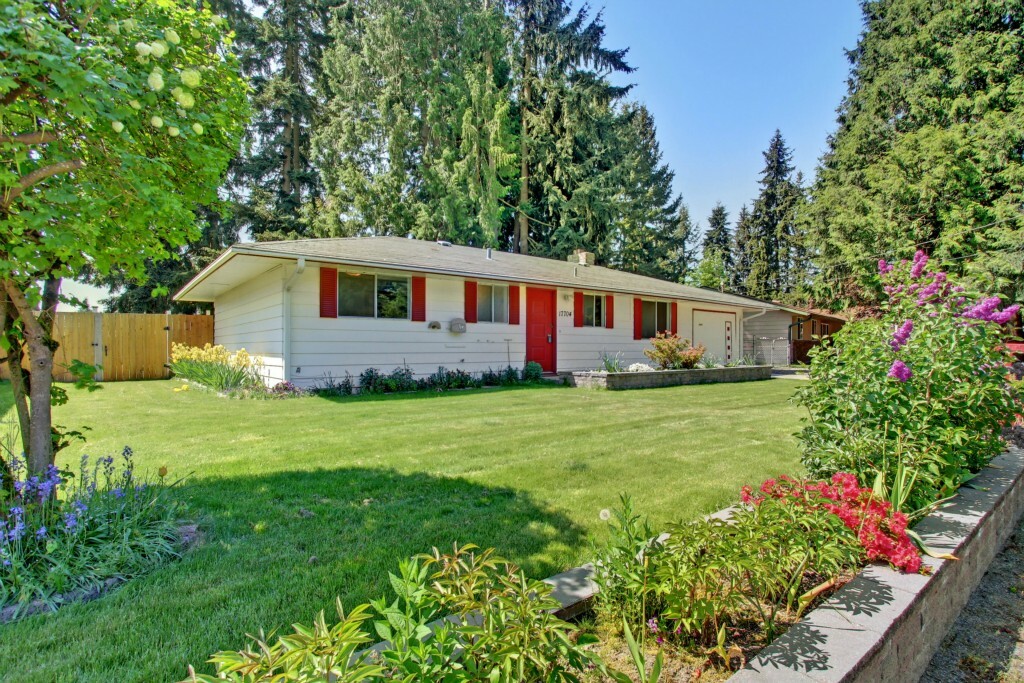 Property Photo:  17704 39th Dr NE  WA 98223 