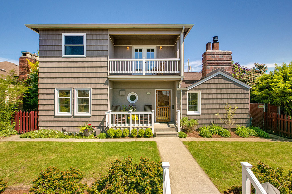 Property Photo:  8314 Jones Ave NW  WA 98117 